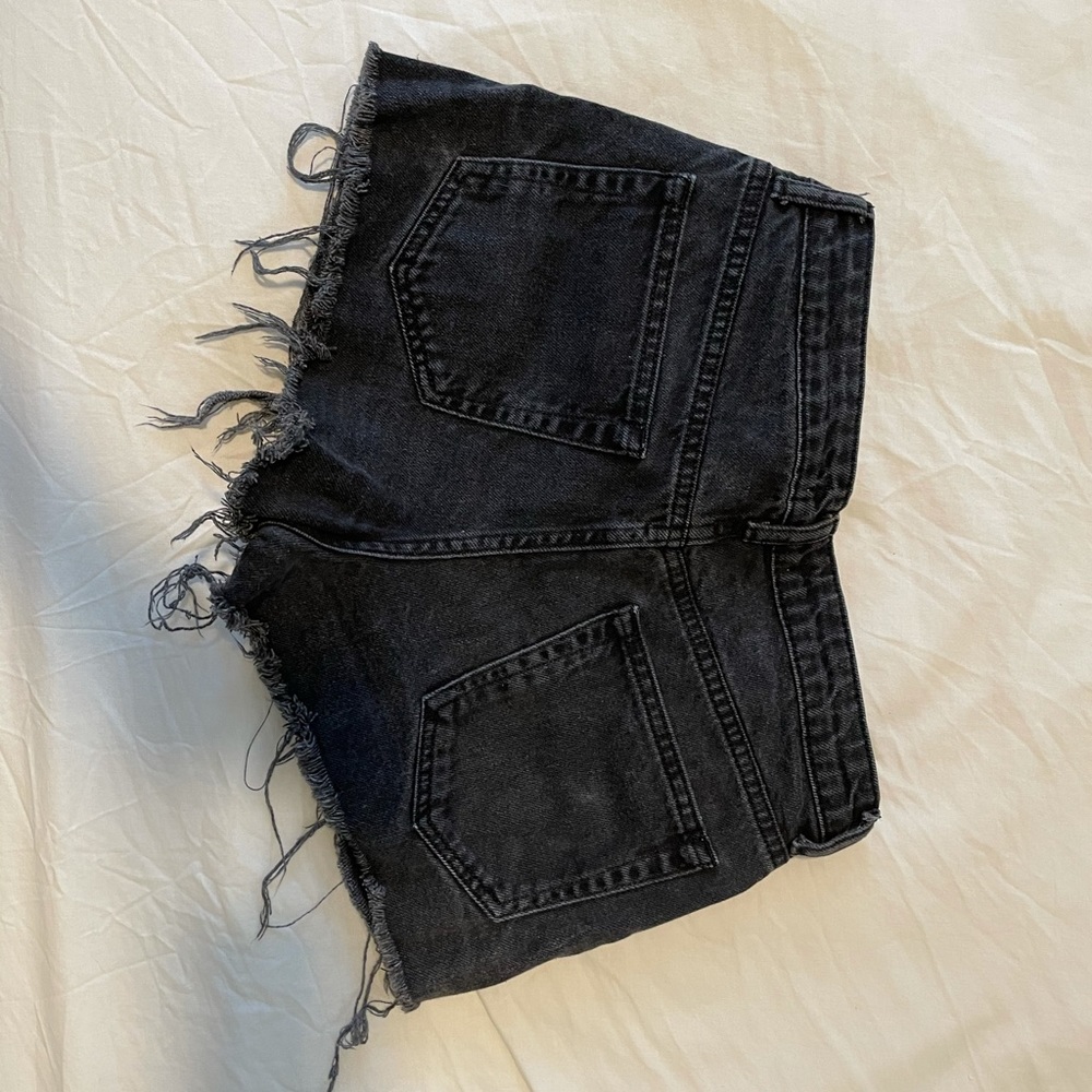 Shorts - Picture 3 of 3